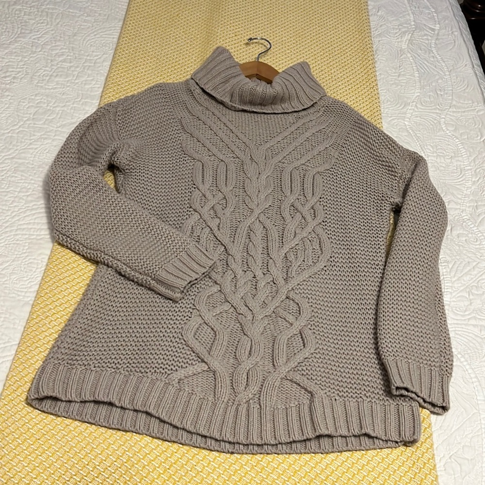 PREVIOUSLY LOVED - Womens Kable Knit Sweater